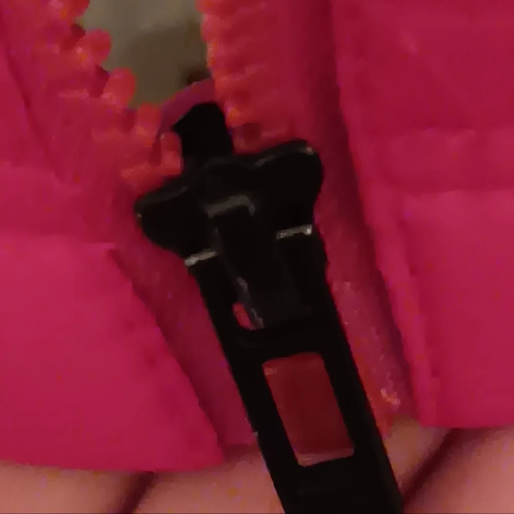 ECKO UNLTD Puffer Vest Mens Size XL Red/Black Hooded Full Zip Spell Out - Picture 10 of 16